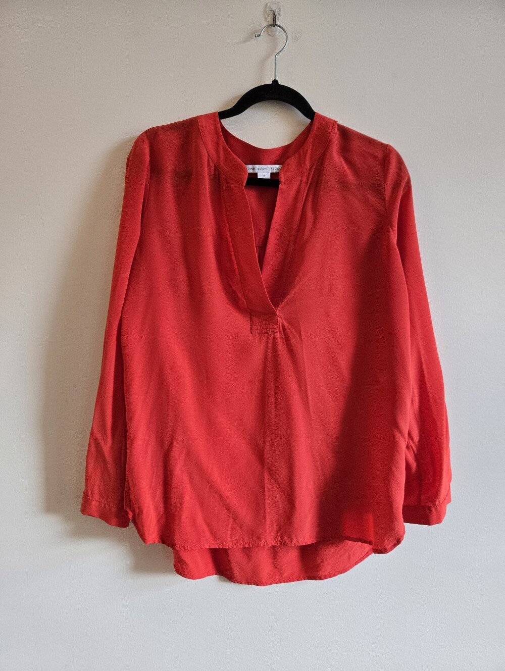 DVF DIANE VON FURSTENBURG I US 4 100% Silk Esti Blouse I red